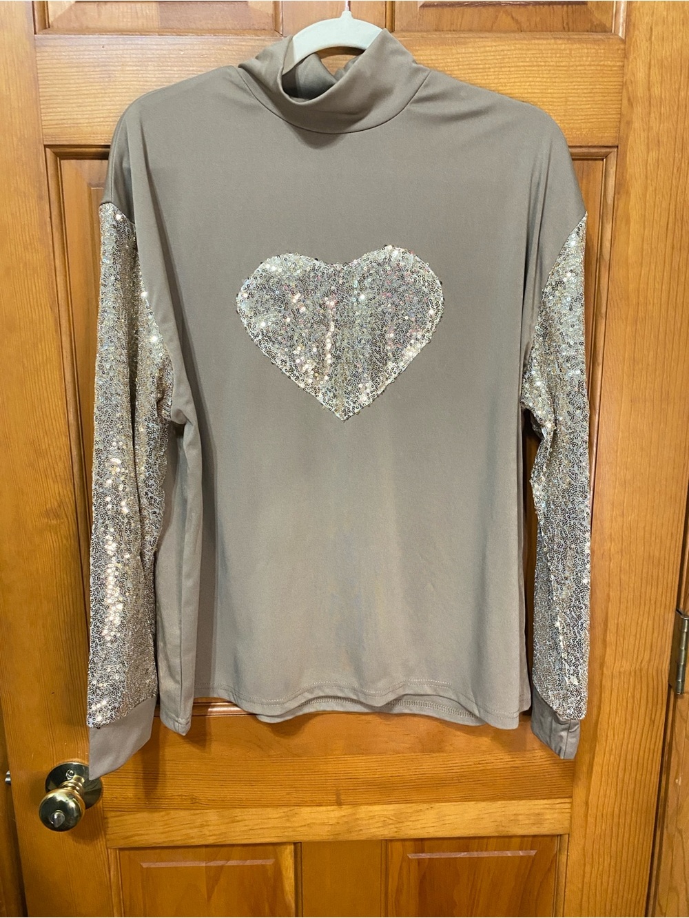 Plus Size Unbranded Sequin Heart Lounge Set in Taupe - Picture 3 of 6
